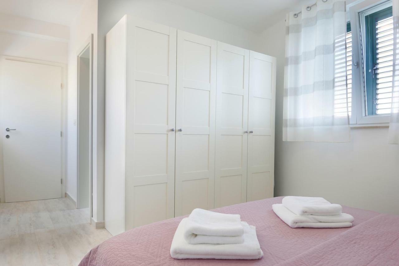 Apartments Villa Stina Preko Dış mekan fotoğraf